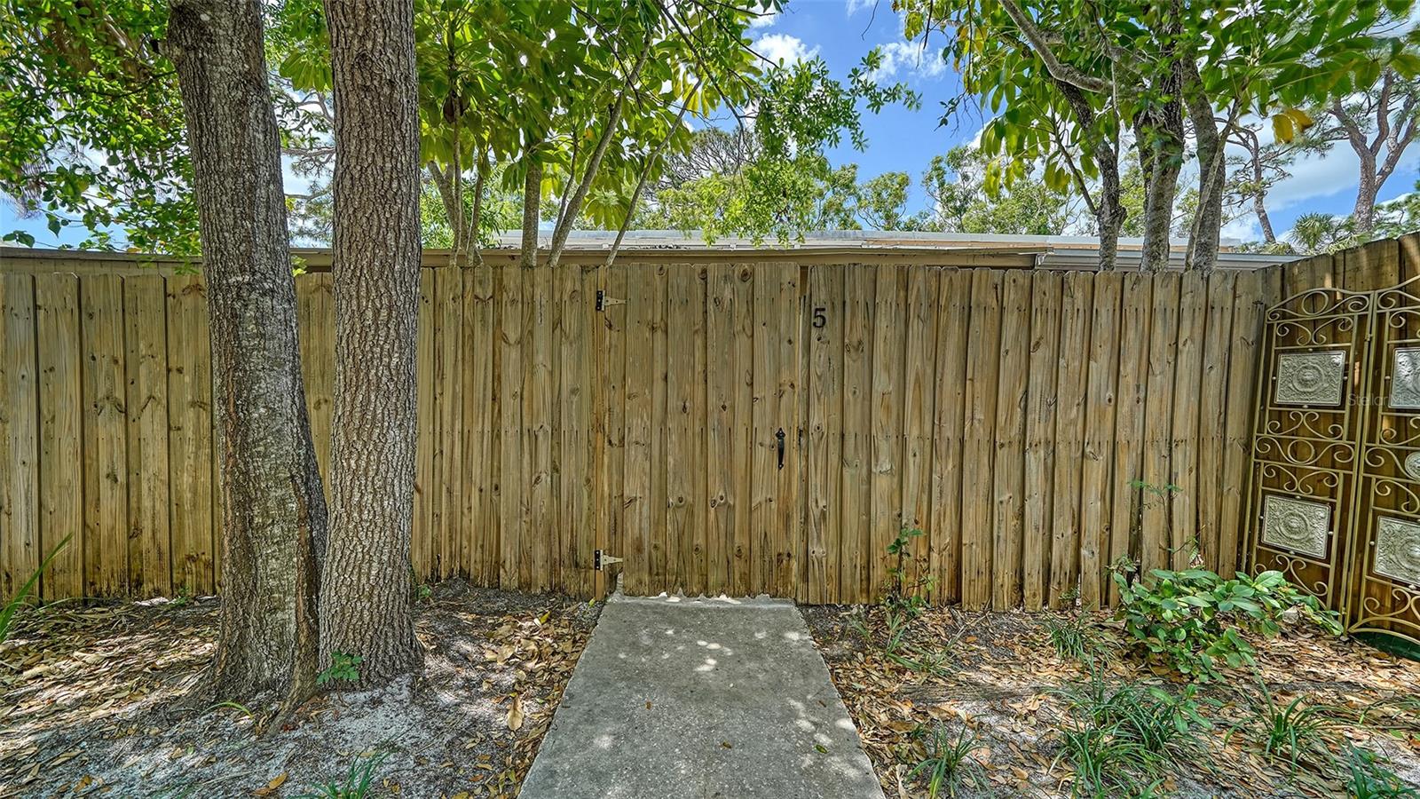 500 N JEFFERSON AVE #B-5 — photo 24