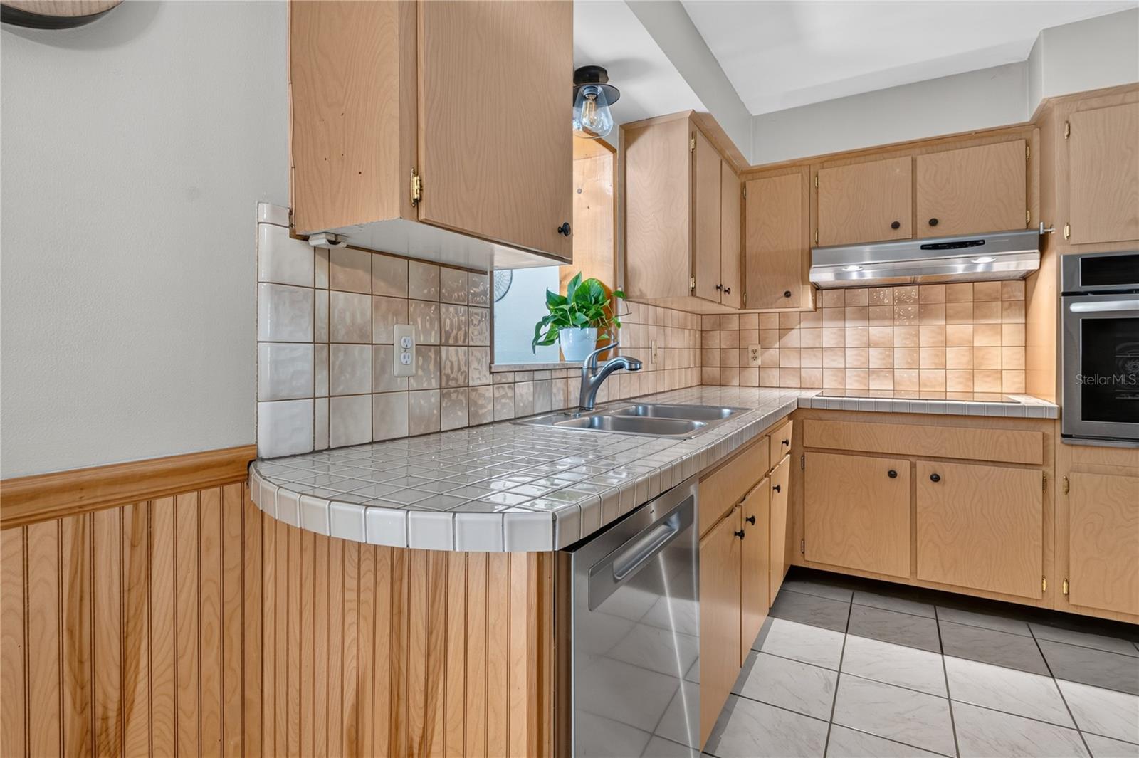 1707 RIDGEWAY DR — photo 17