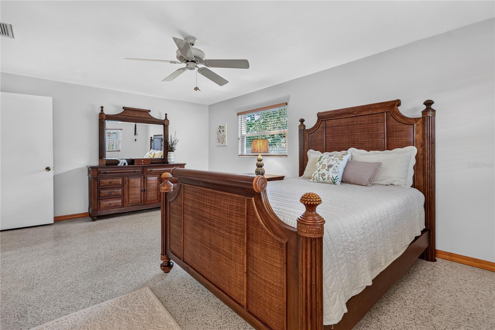 1707 RIDGEWAY DR — photo 26
