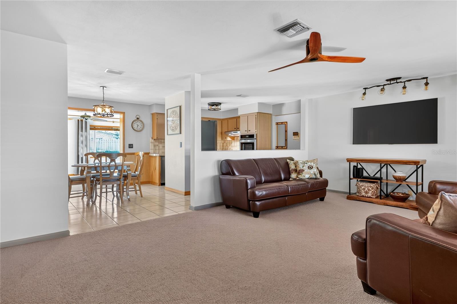 1707 RIDGEWAY DR — photo 14
