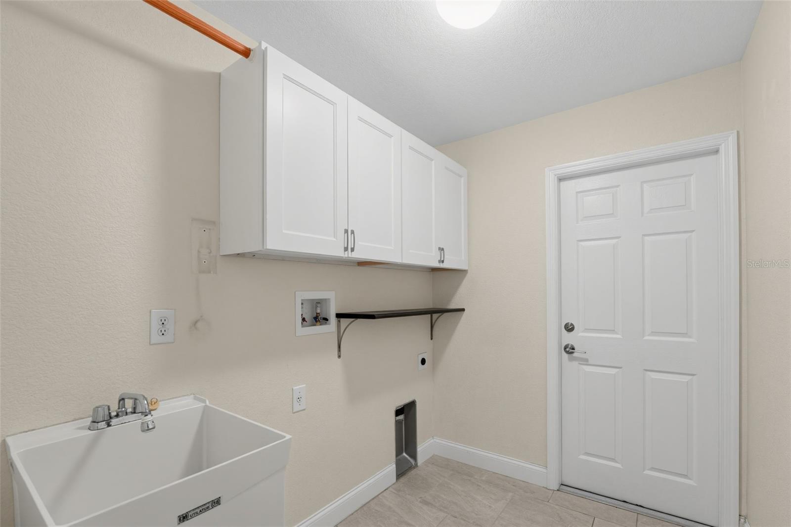 2580 VOGLER LN — photo 11