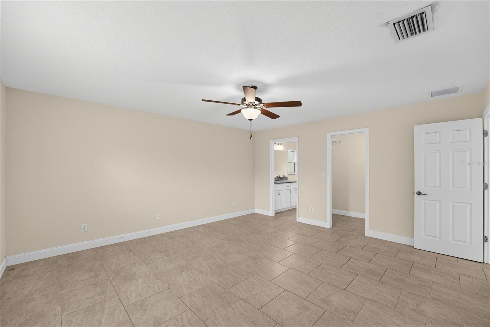 2580 VOGLER LN — photo 17