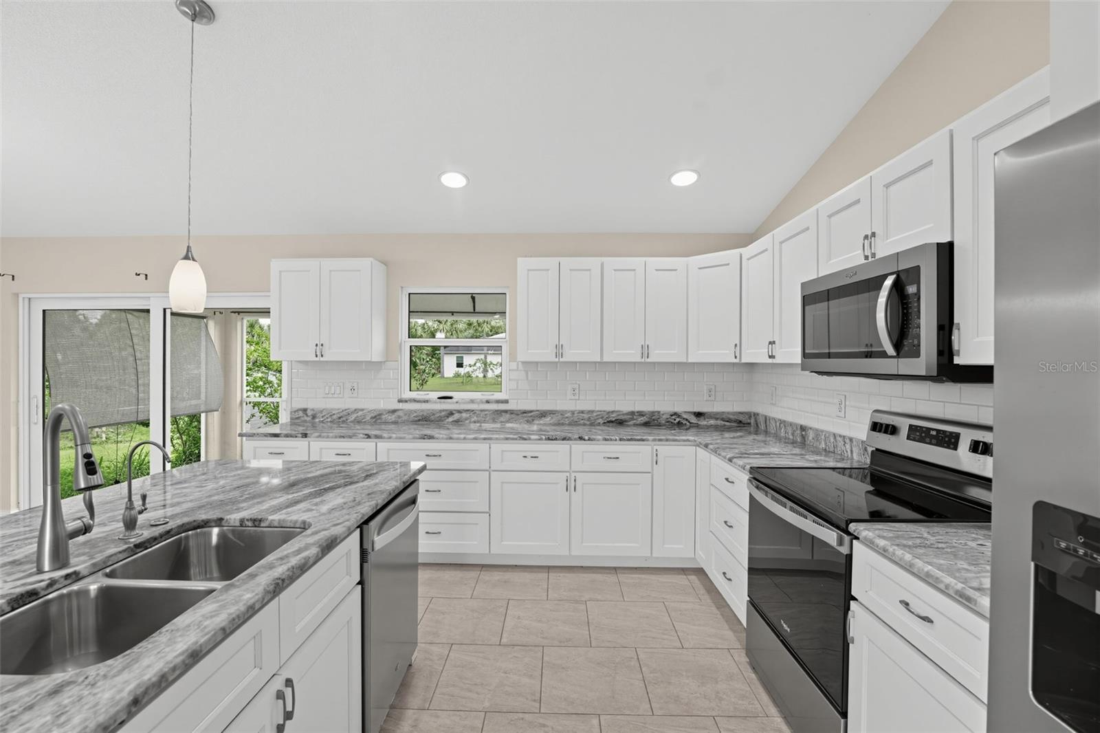 2580 VOGLER LN — photo 6