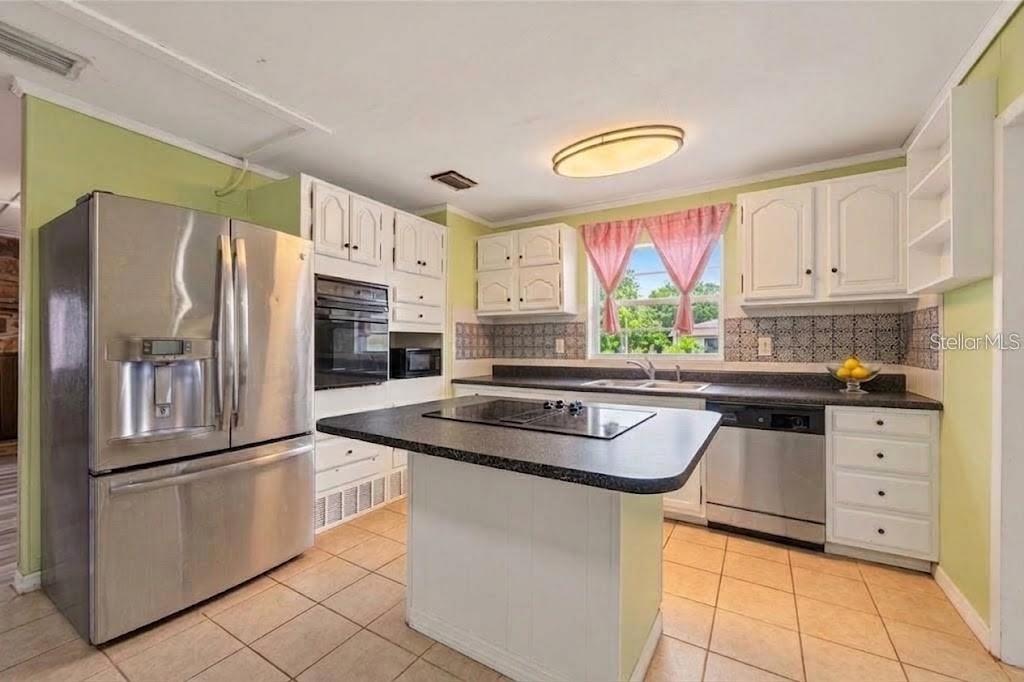 701 FISH LIPS LN — photo 64