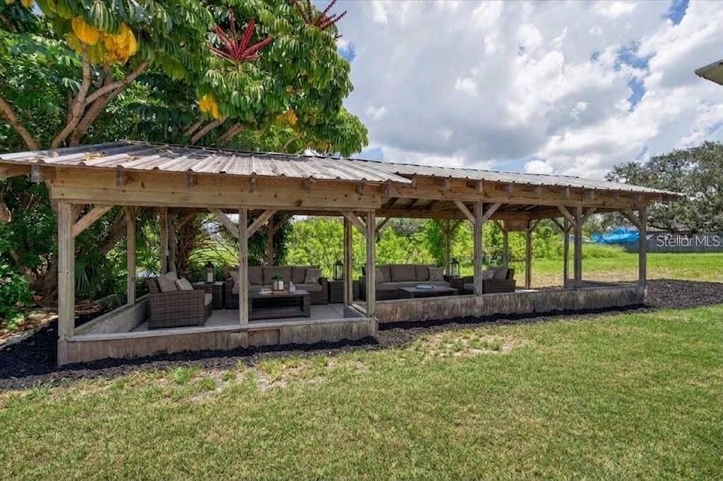701 FISH LIPS LN — photo 22