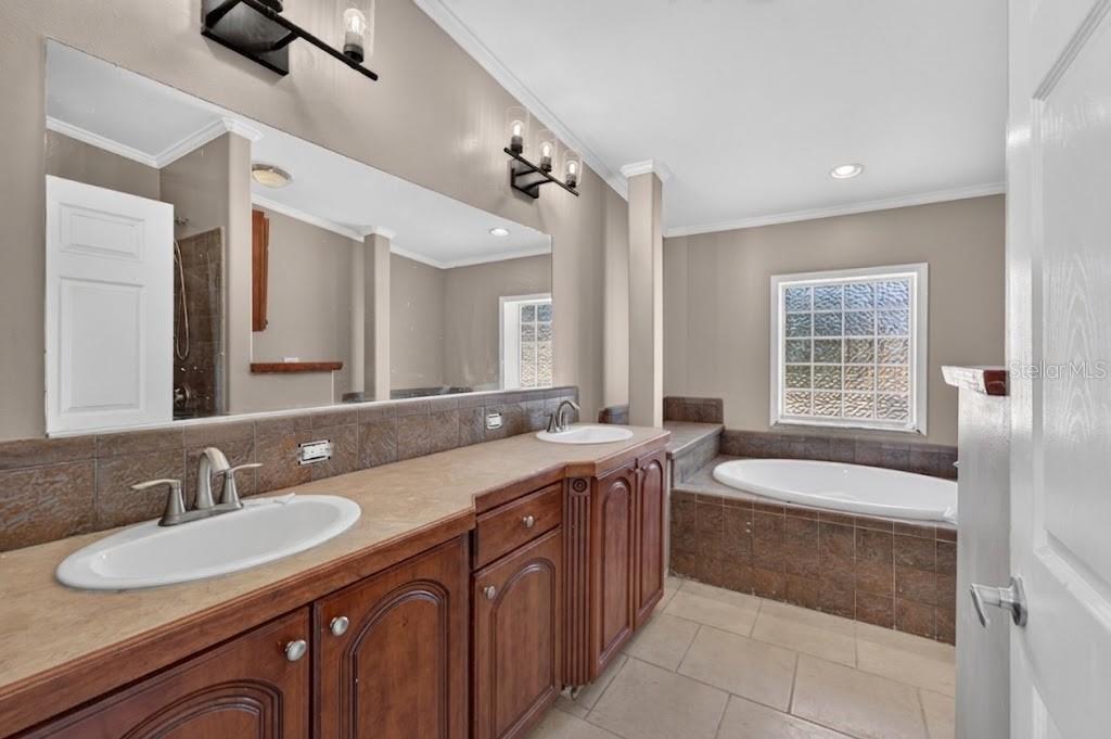 701 FISH LIPS LN — photo 33