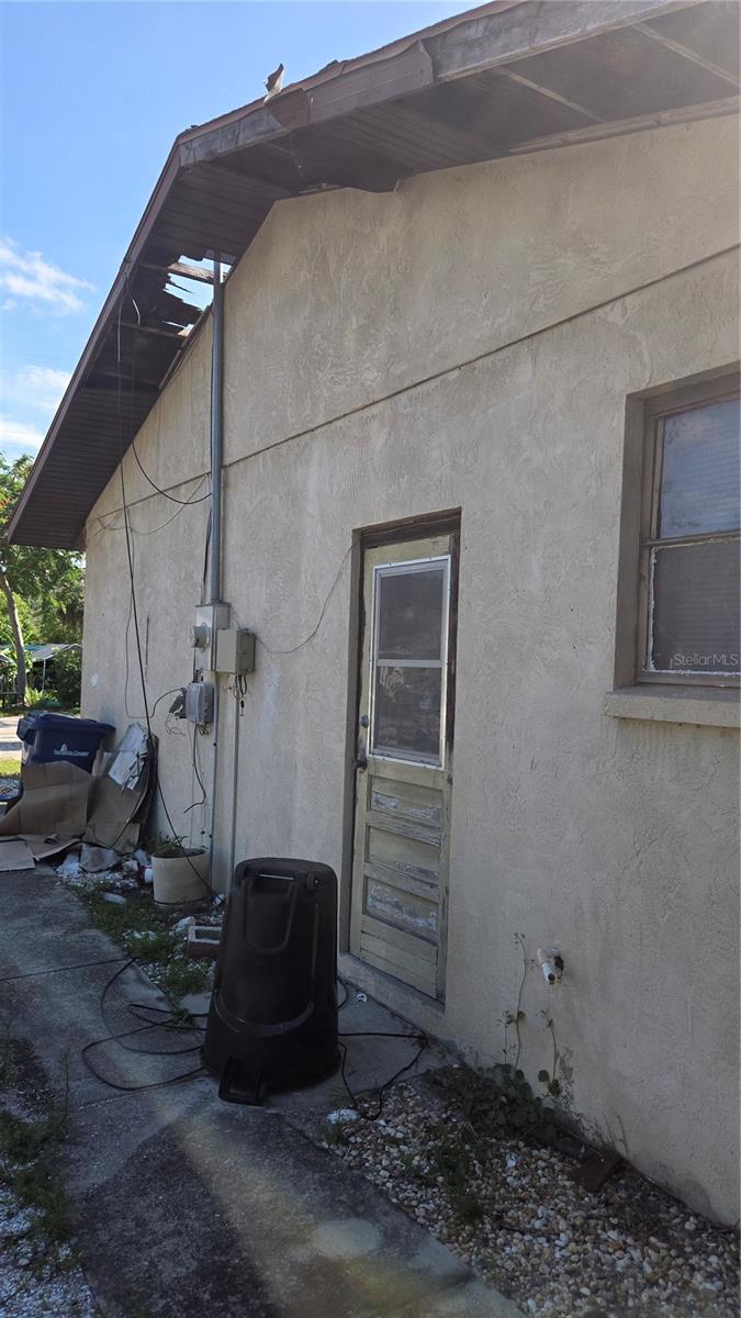 220 MOUNT PLEASANT RD — photo 30