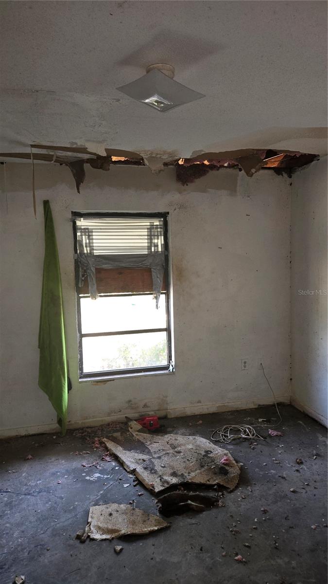 220 MOUNT PLEASANT RD — photo 14