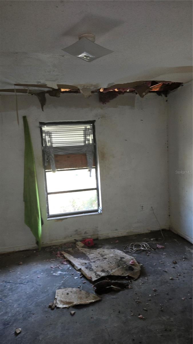 220 MOUNT PLEASANT RD — photo 13