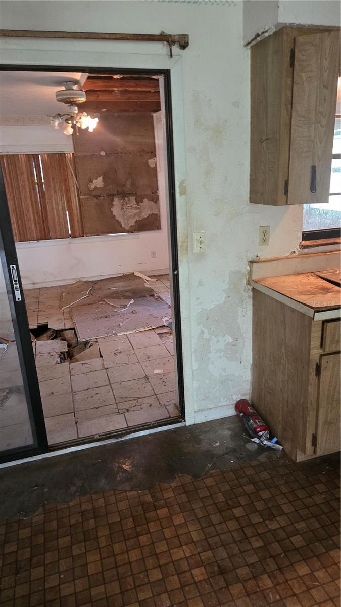 220 MOUNT PLEASANT RD — photo 7