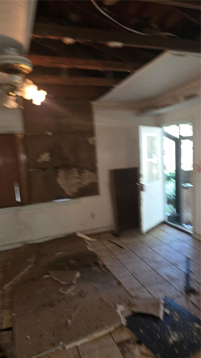 220 MOUNT PLEASANT RD — photo 24