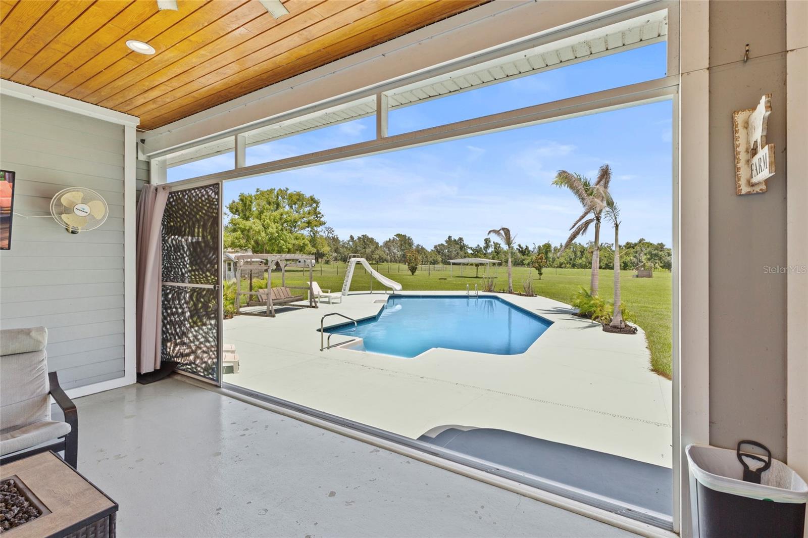 15710 COLDING LOOP — photo 34