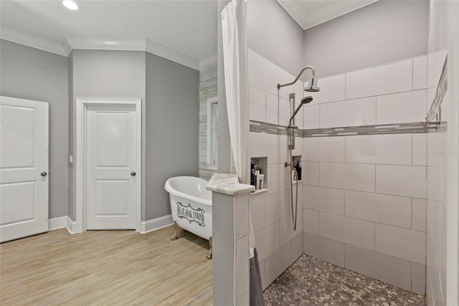 15710 COLDING LOOP — photo 16