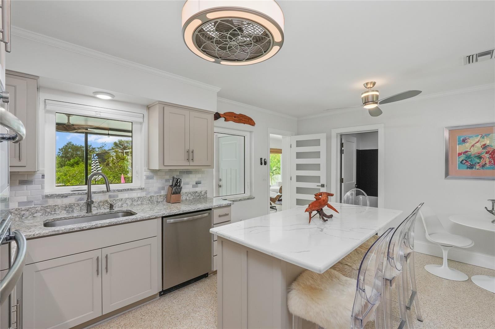 223 PINECREST DR — photo 20