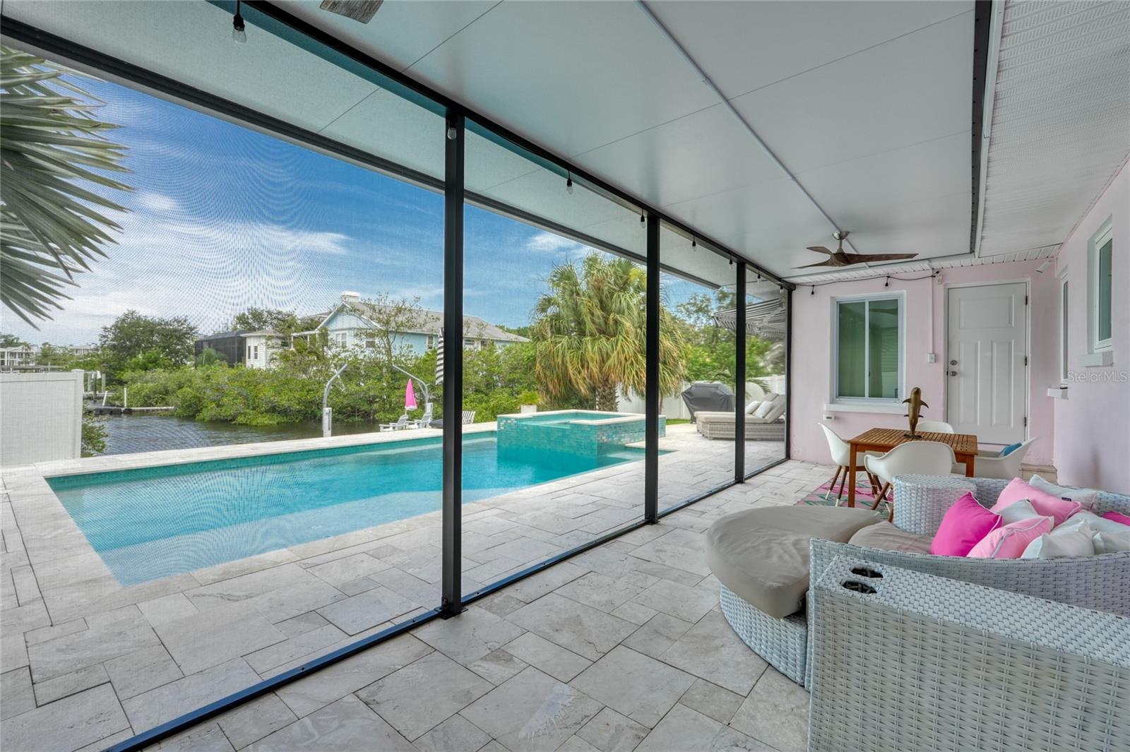 223 PINECREST DR — photo 40