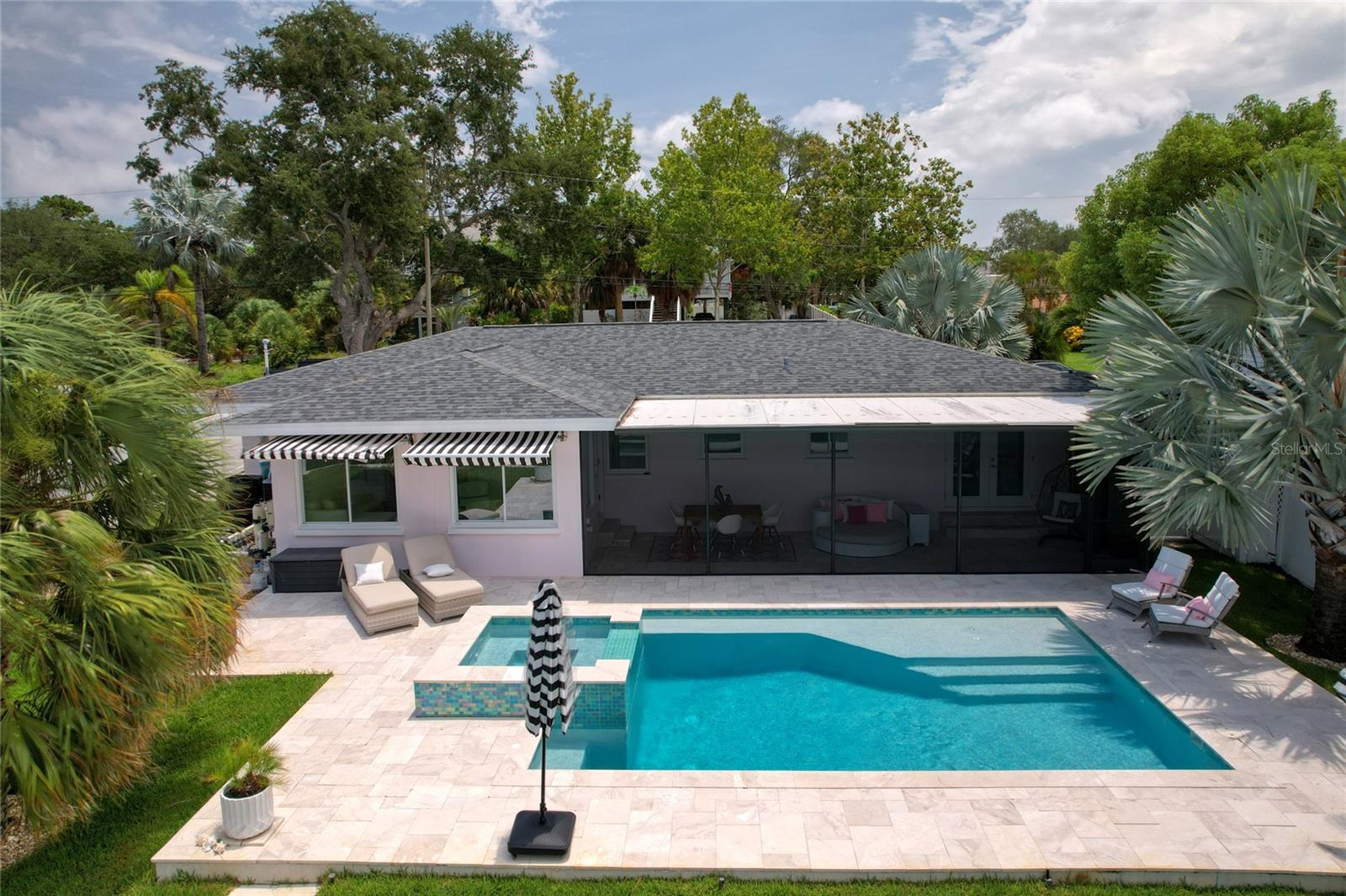223 PINECREST DR — photo 42