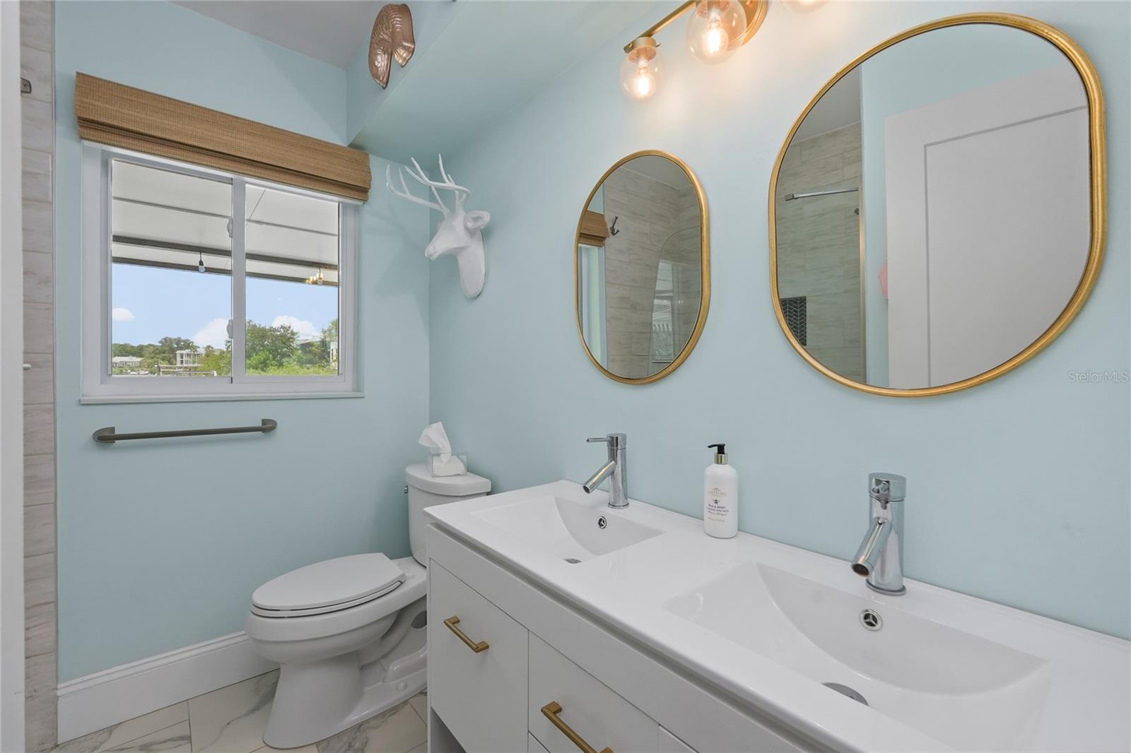 223 PINECREST DR — photo 26