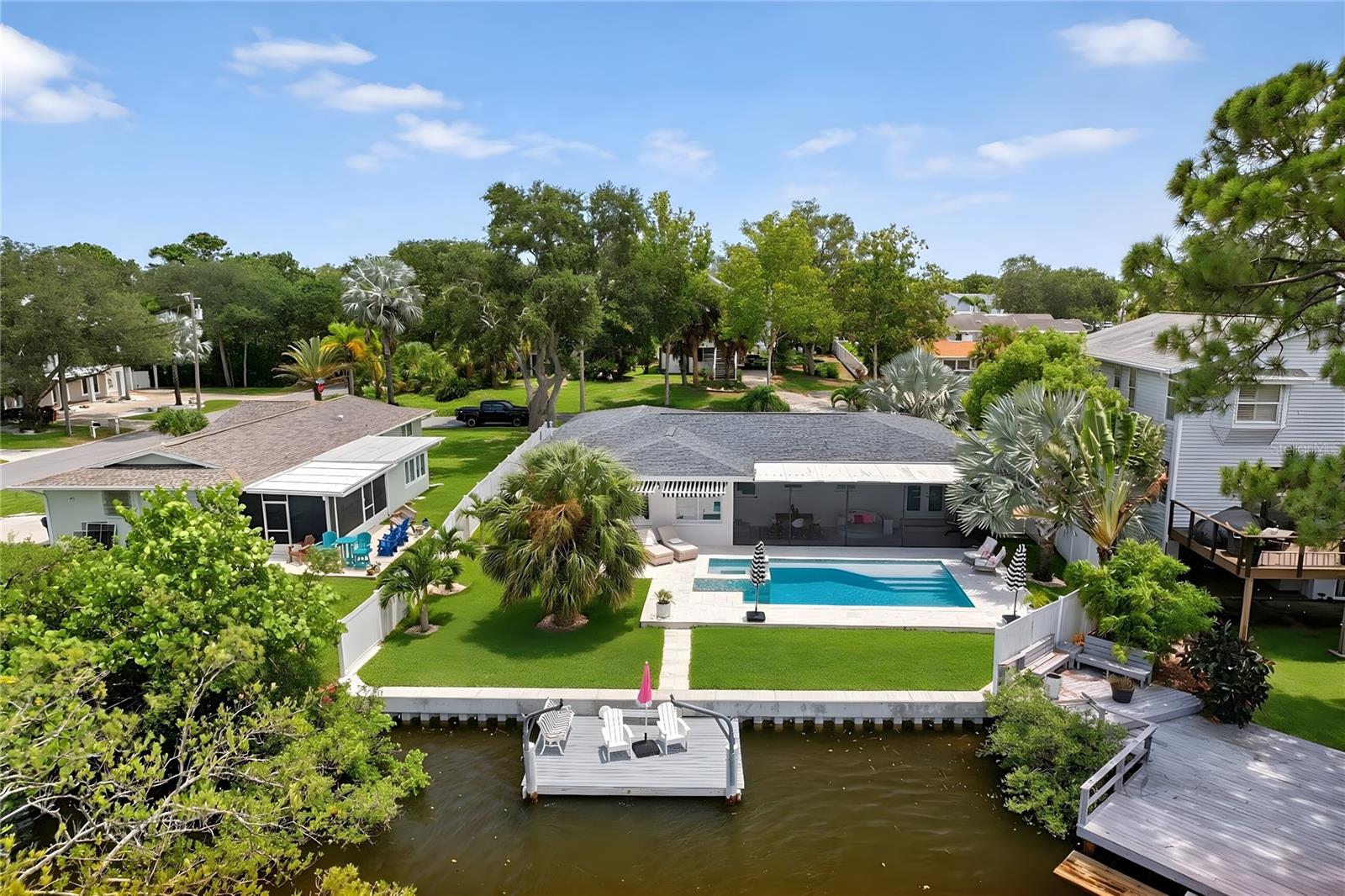 223 PINECREST DR — photo 12
