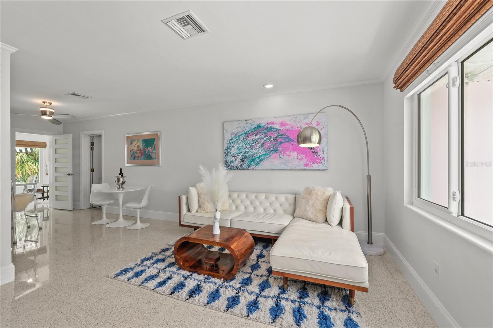 223 PINECREST DR — photo 15