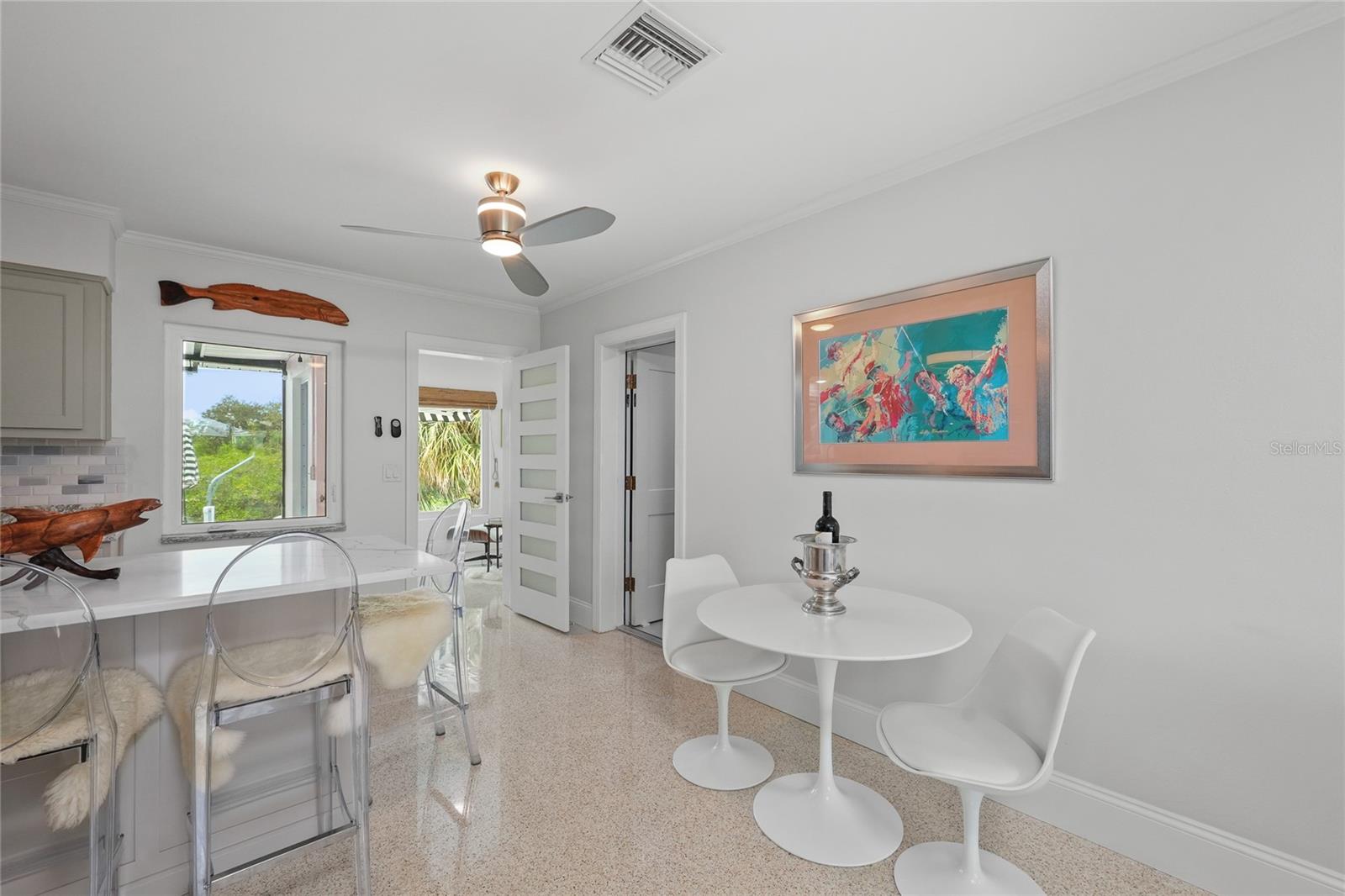 223 PINECREST DR — photo 22