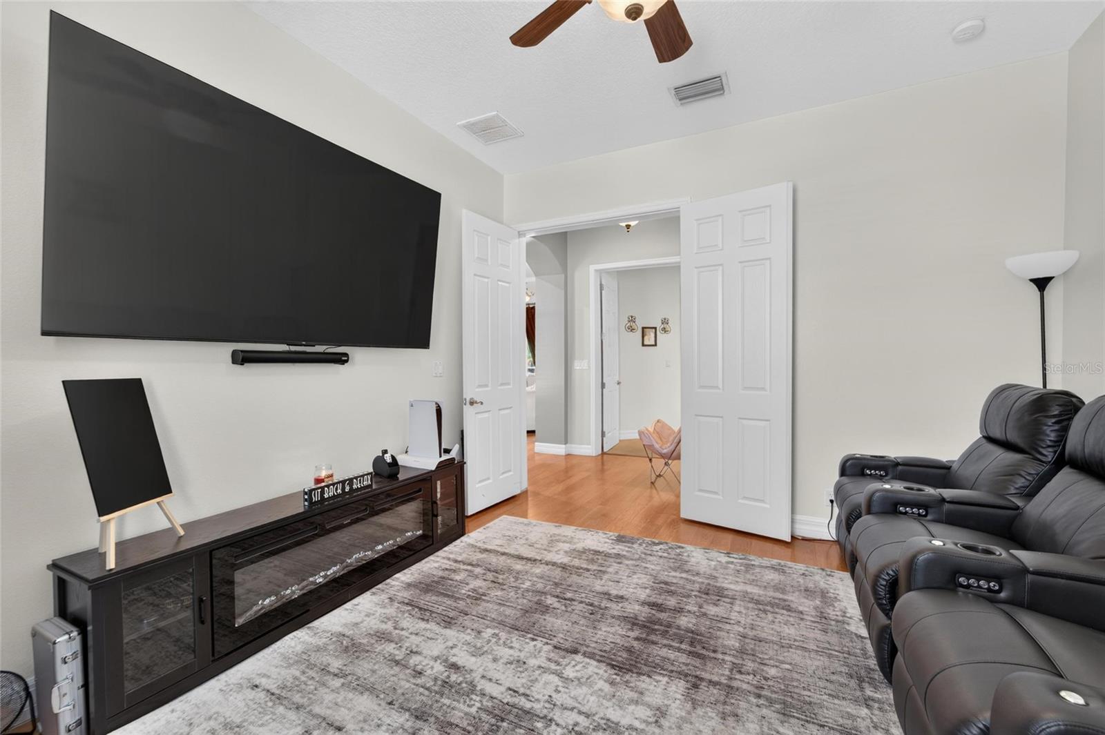 5207 LAKE VENICE DR — photo 30