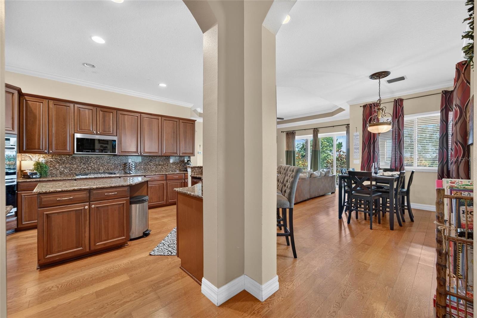 5207 LAKE VENICE DR — photo 9