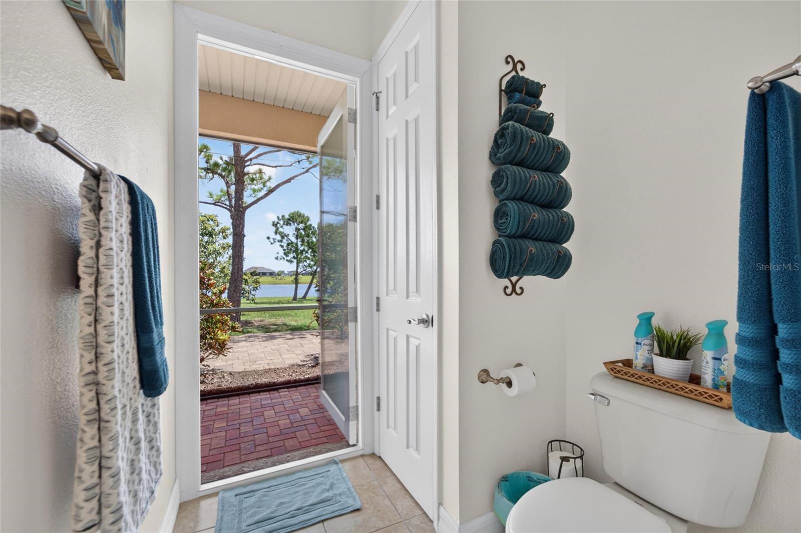5207 LAKE VENICE DR — photo 44