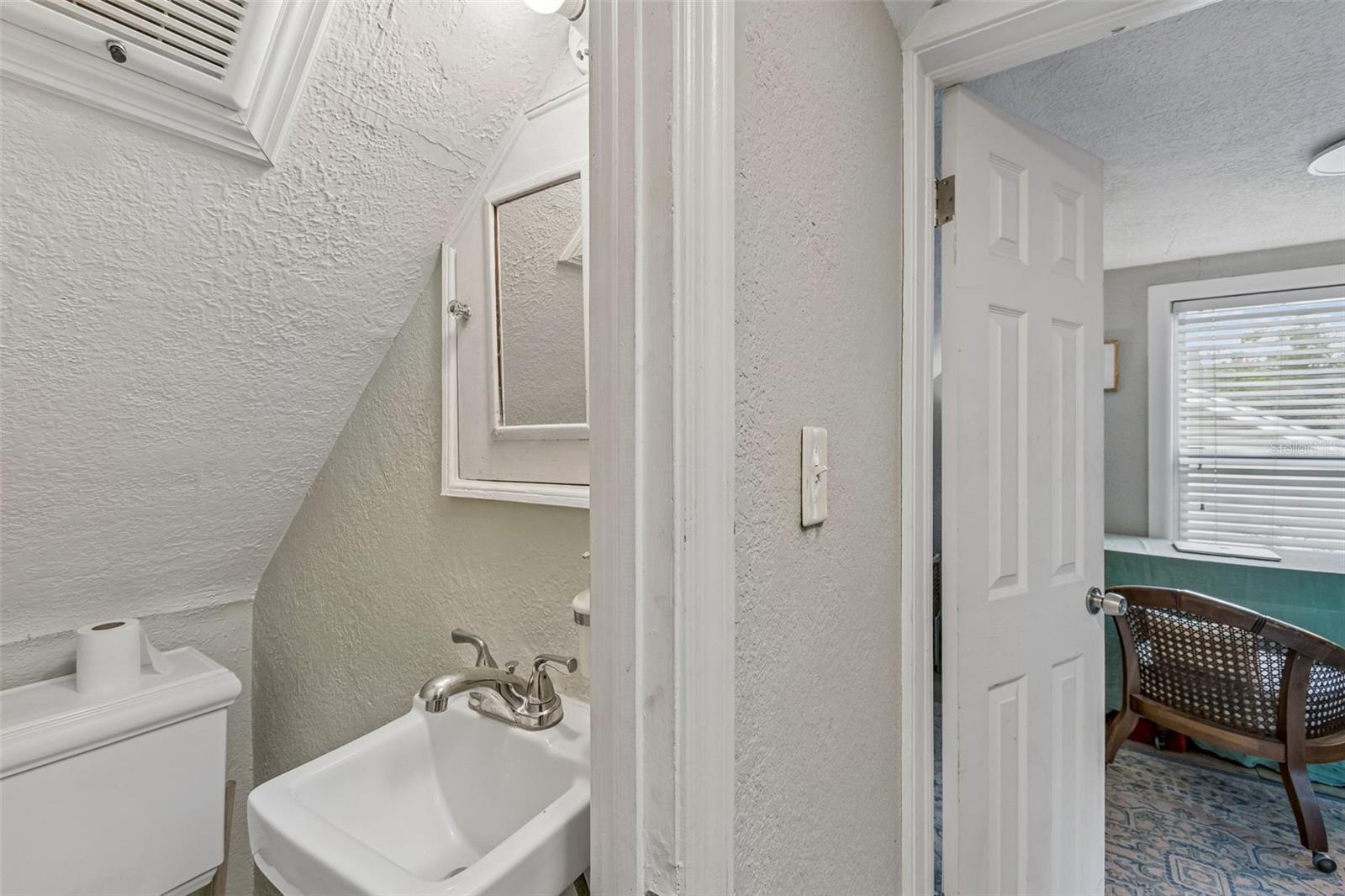 2914 N WOODROW AVE — photo 24