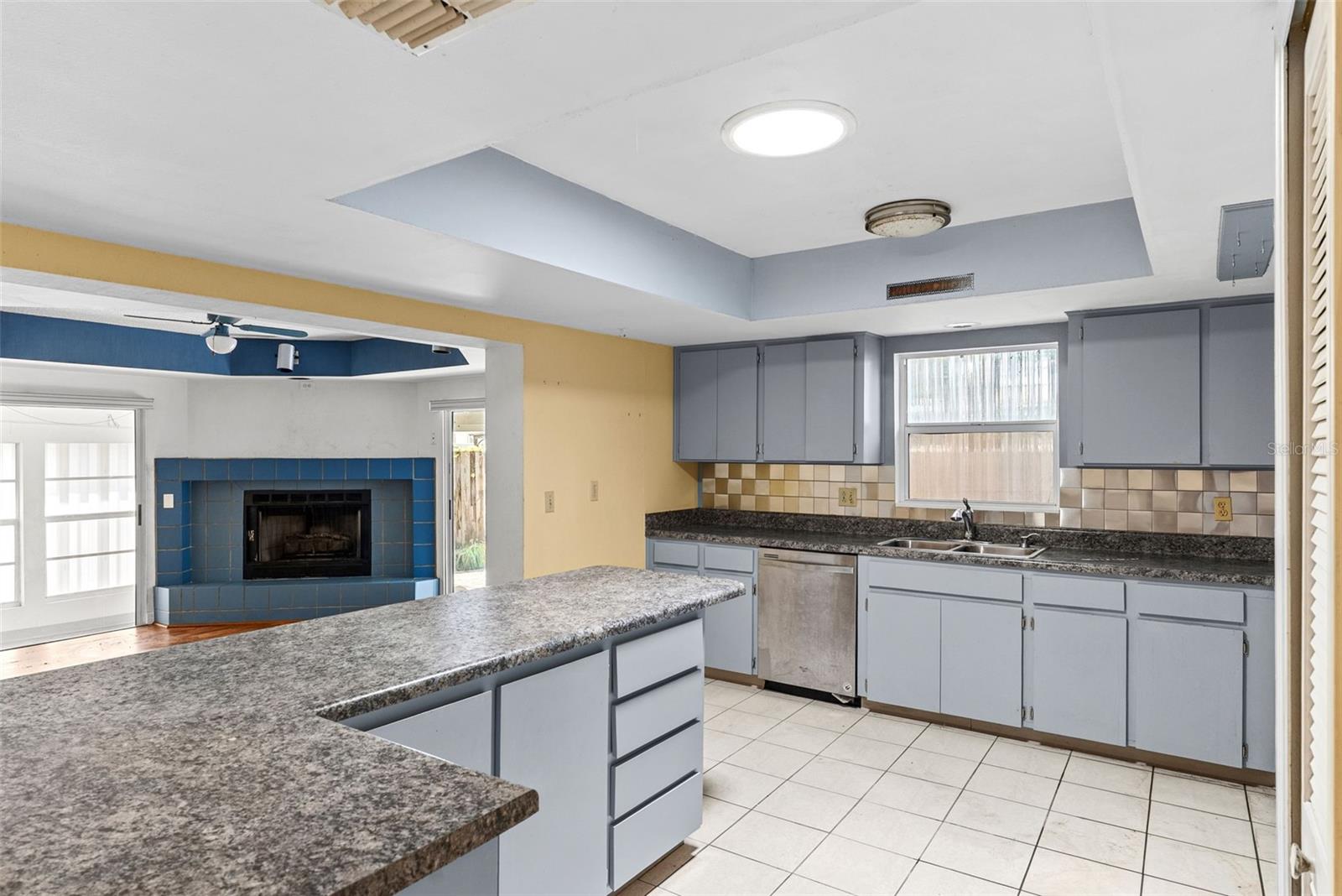 436 MANOR BLVD — photo 7