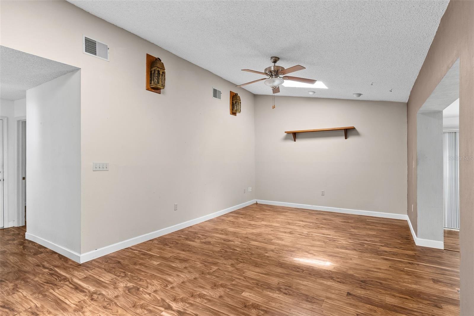 436 MANOR BLVD — photo 3