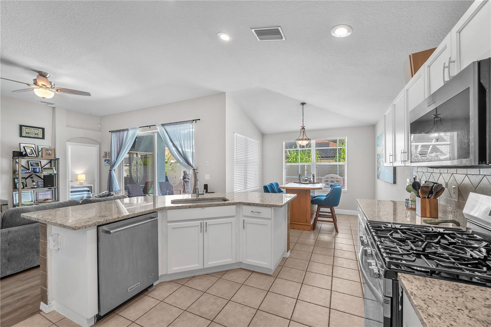 4306 ORANGE RIDGE CT — photo 20
