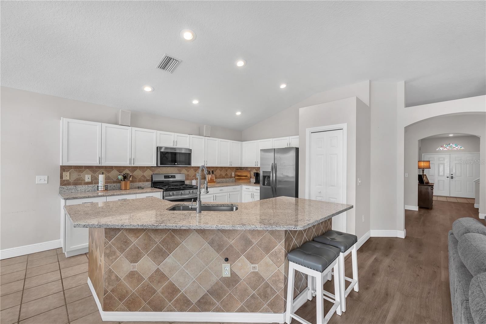 4306 ORANGE RIDGE CT — photo 23