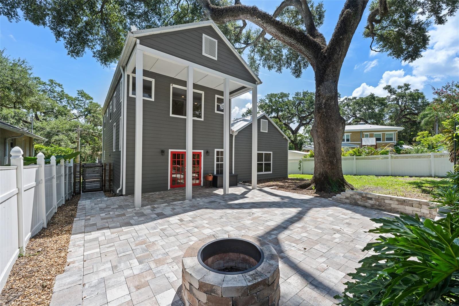 1513 E PARK CIR — photo 5