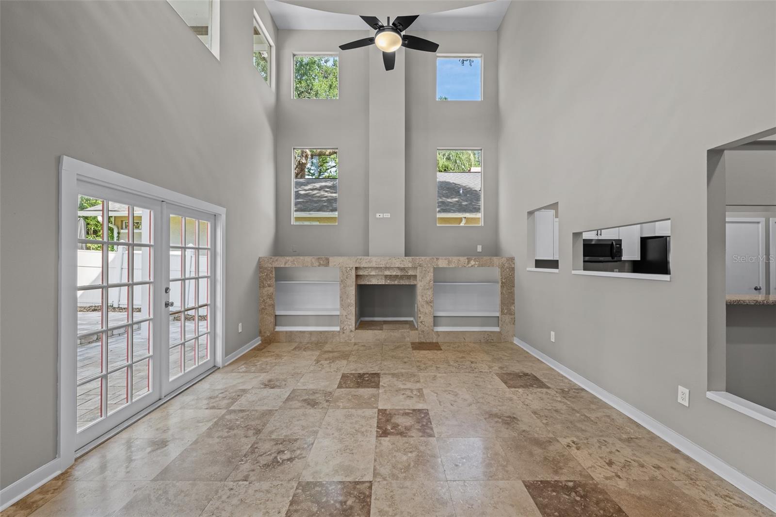 1513 E PARK CIR — photo 10