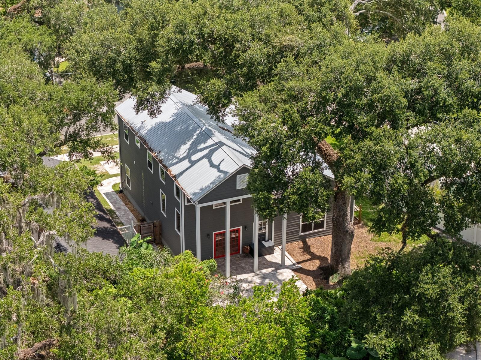 1513 E PARK CIR — photo 30