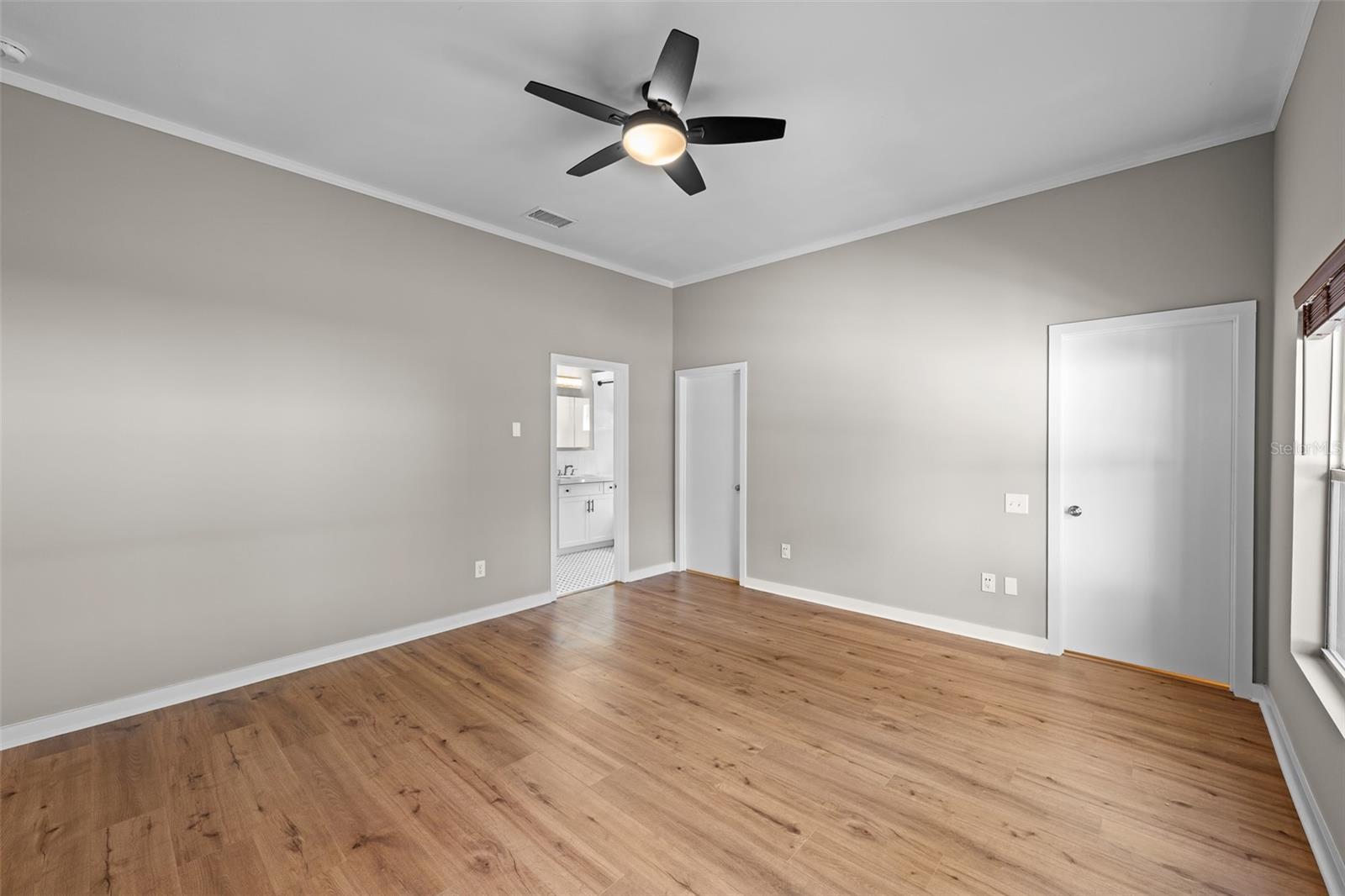 1513 E PARK CIR — photo 13
