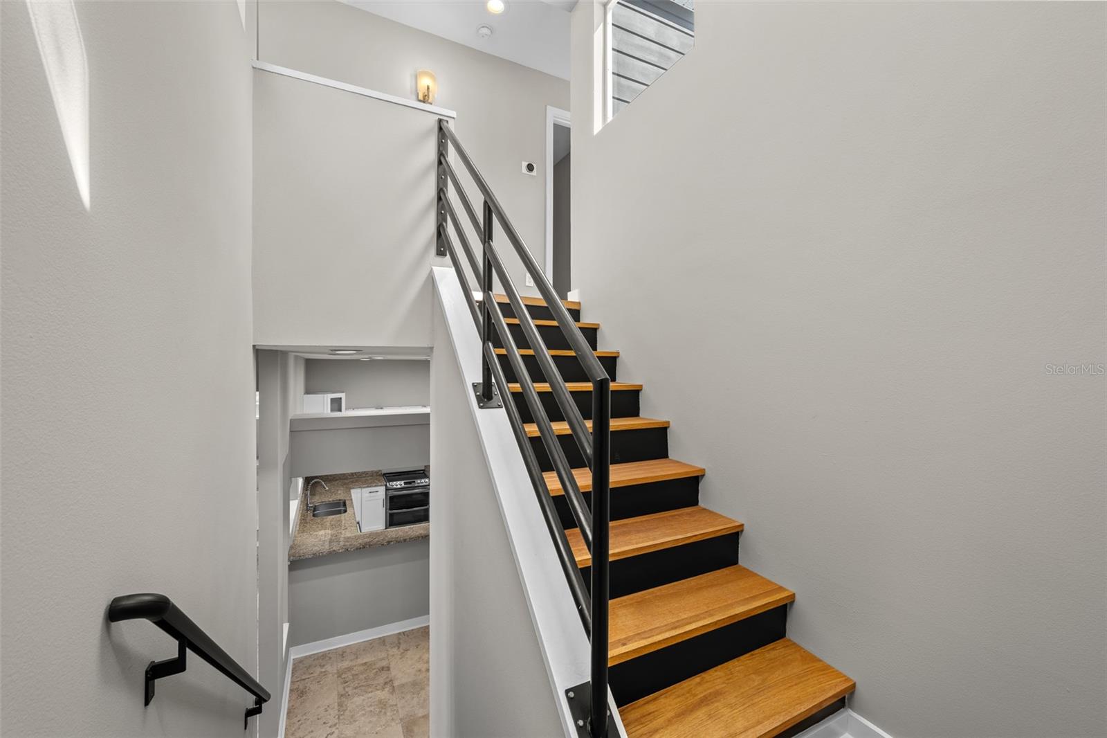 1513 E PARK CIR — photo 20