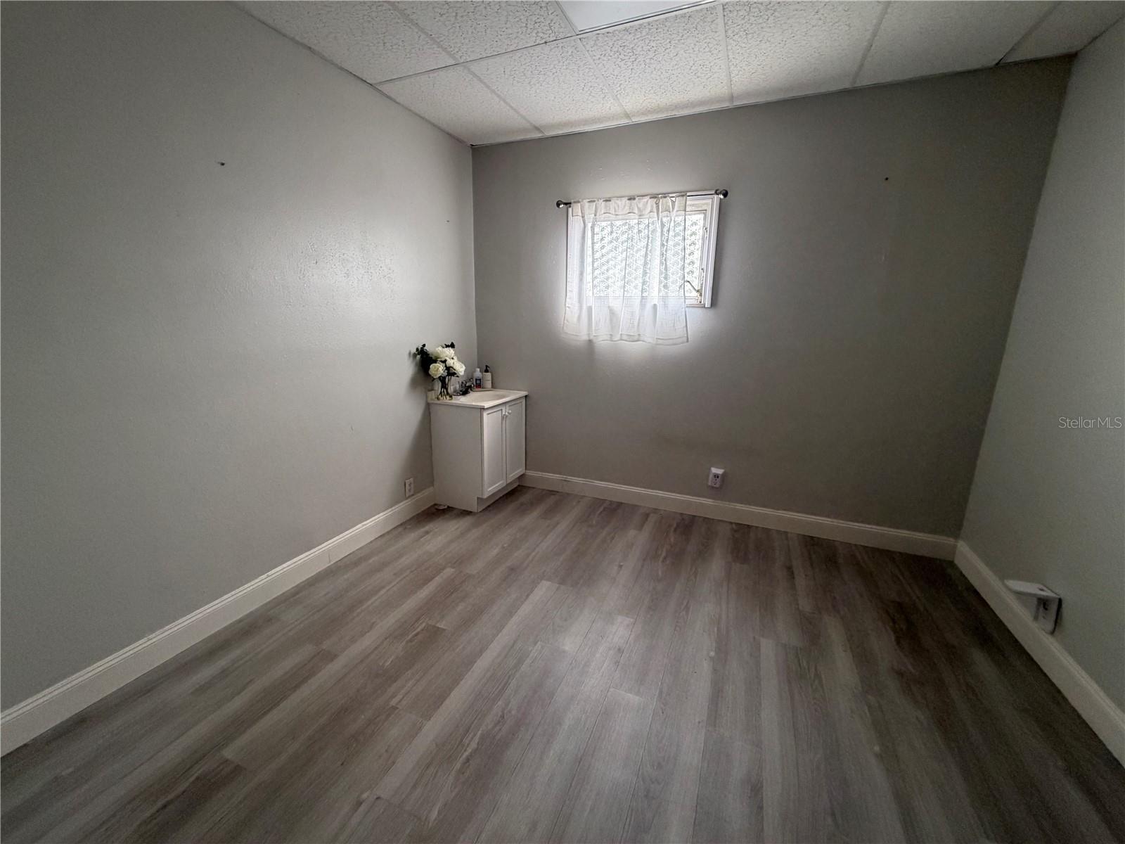 3901 HENDERSON BLVD — photo 7