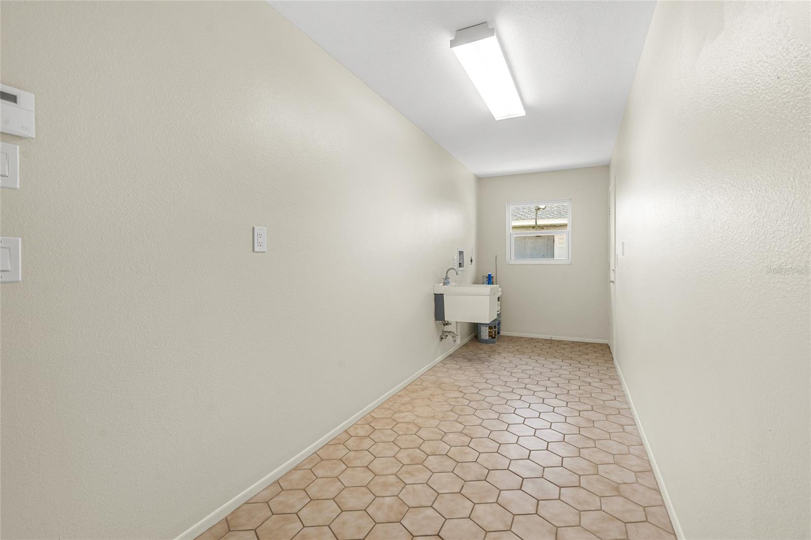 1123 MISTI CT — photo 39