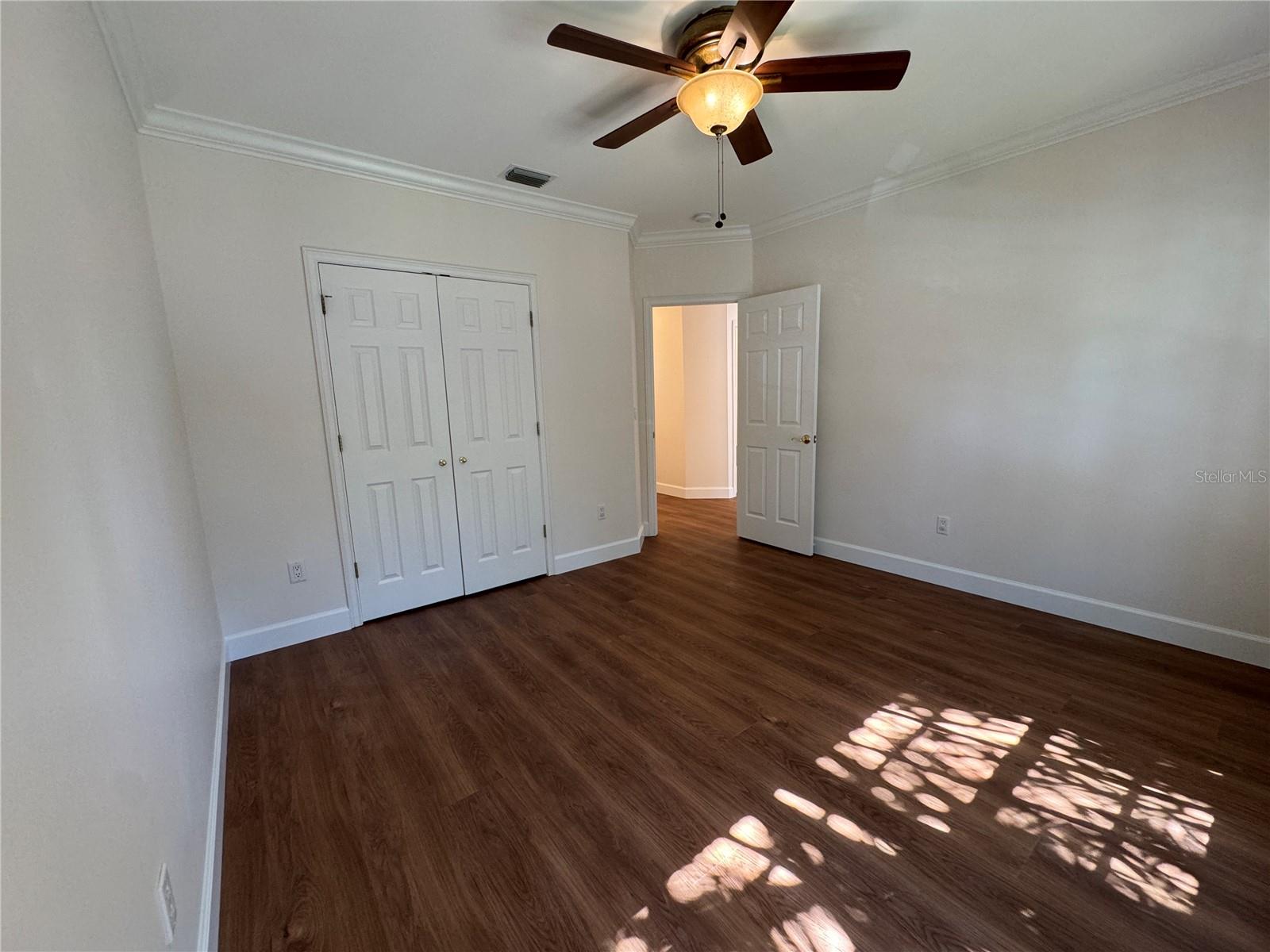 3103 W WAVERLY AVE — photo 42