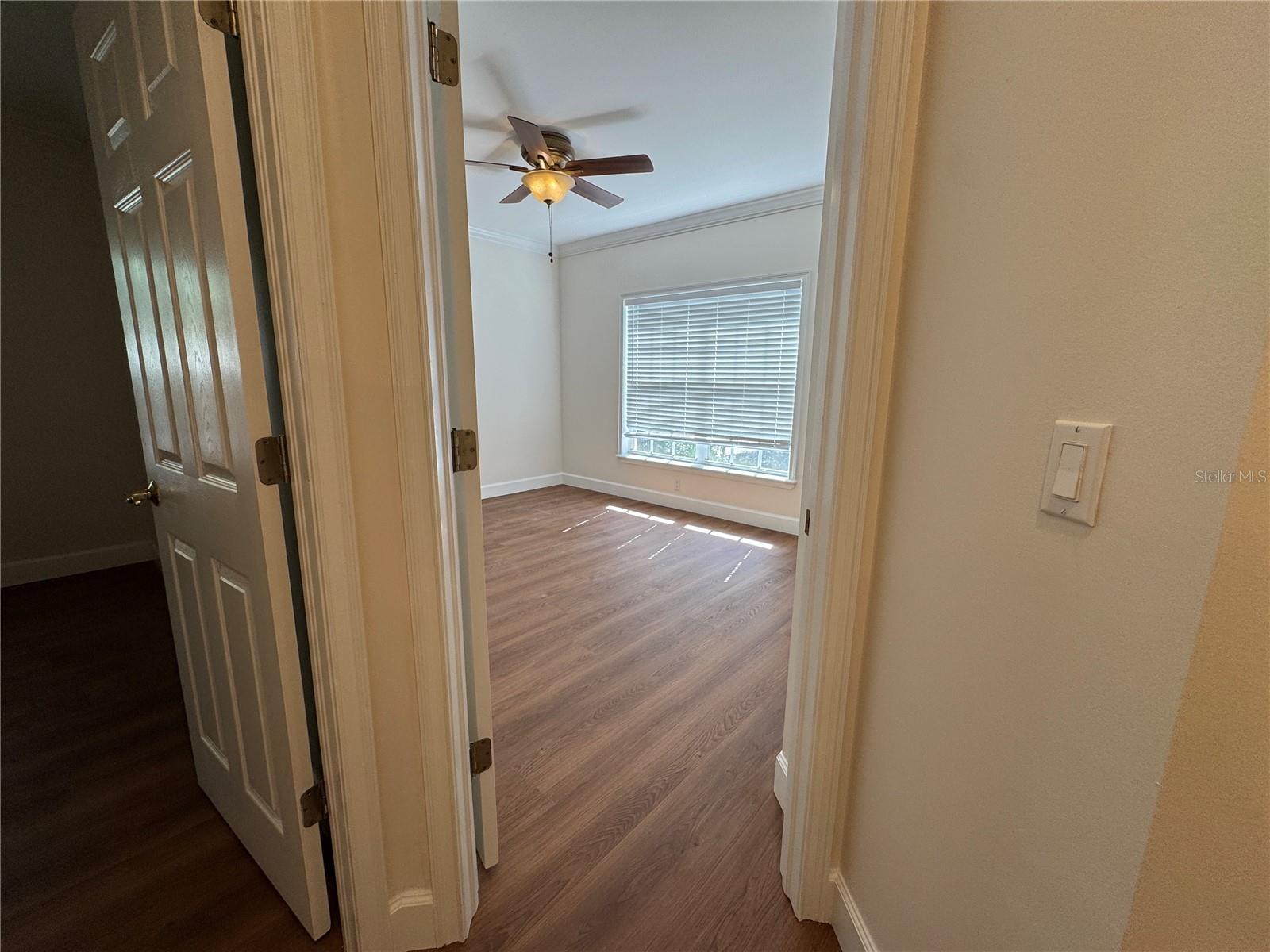 3103 W WAVERLY AVE — photo 51