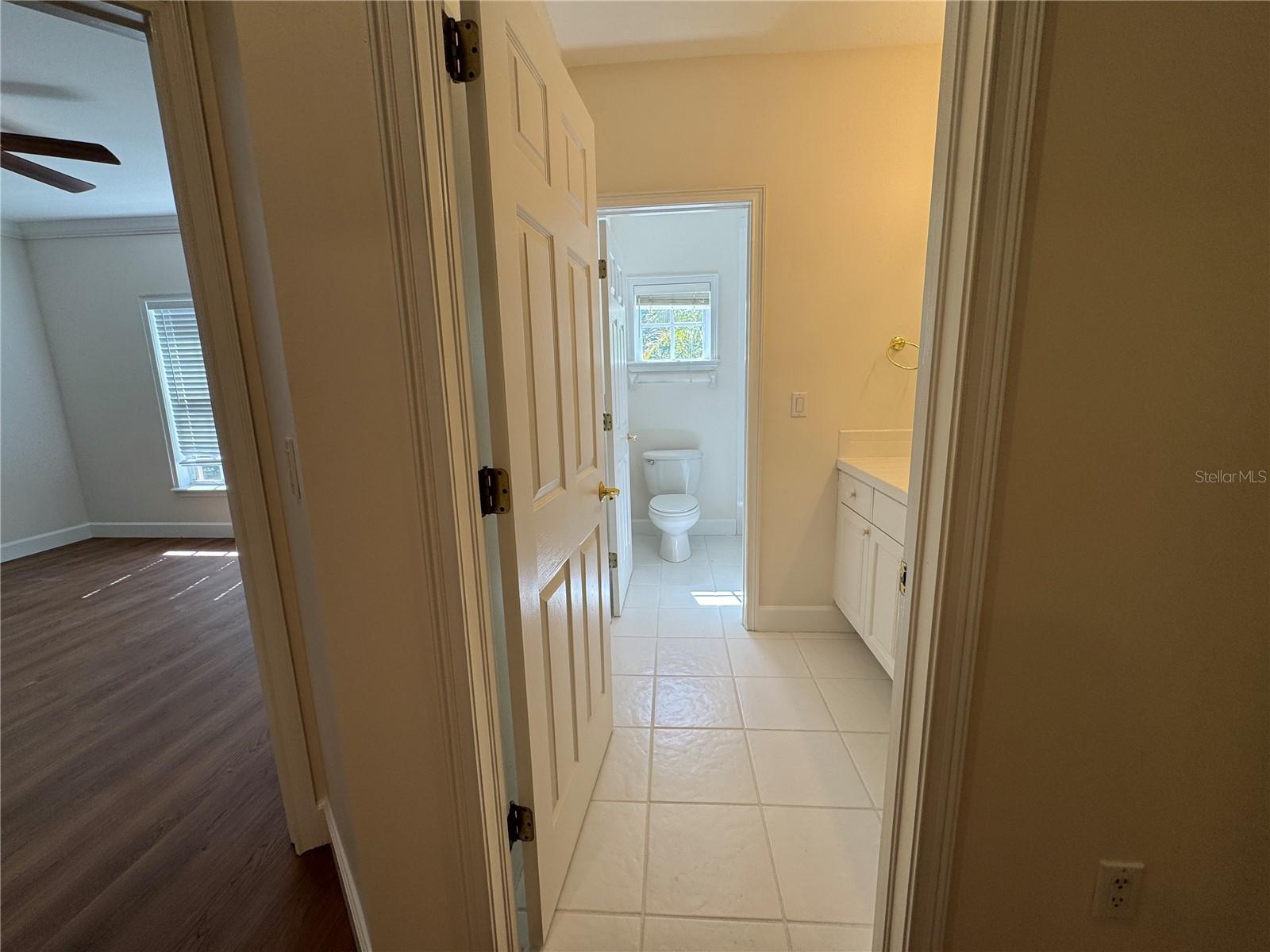 3103 W WAVERLY AVE — photo 48