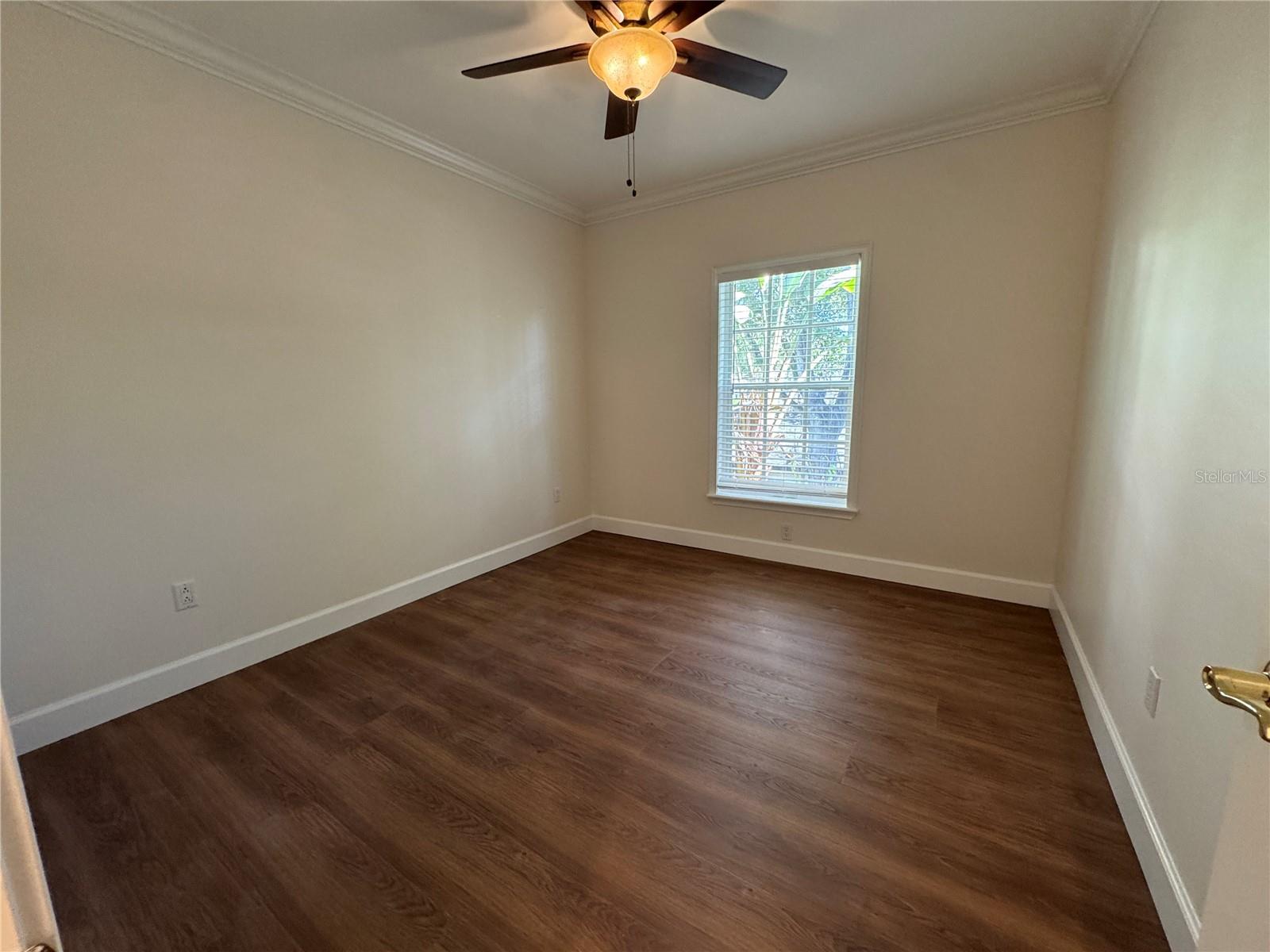 3103 W WAVERLY AVE — photo 56