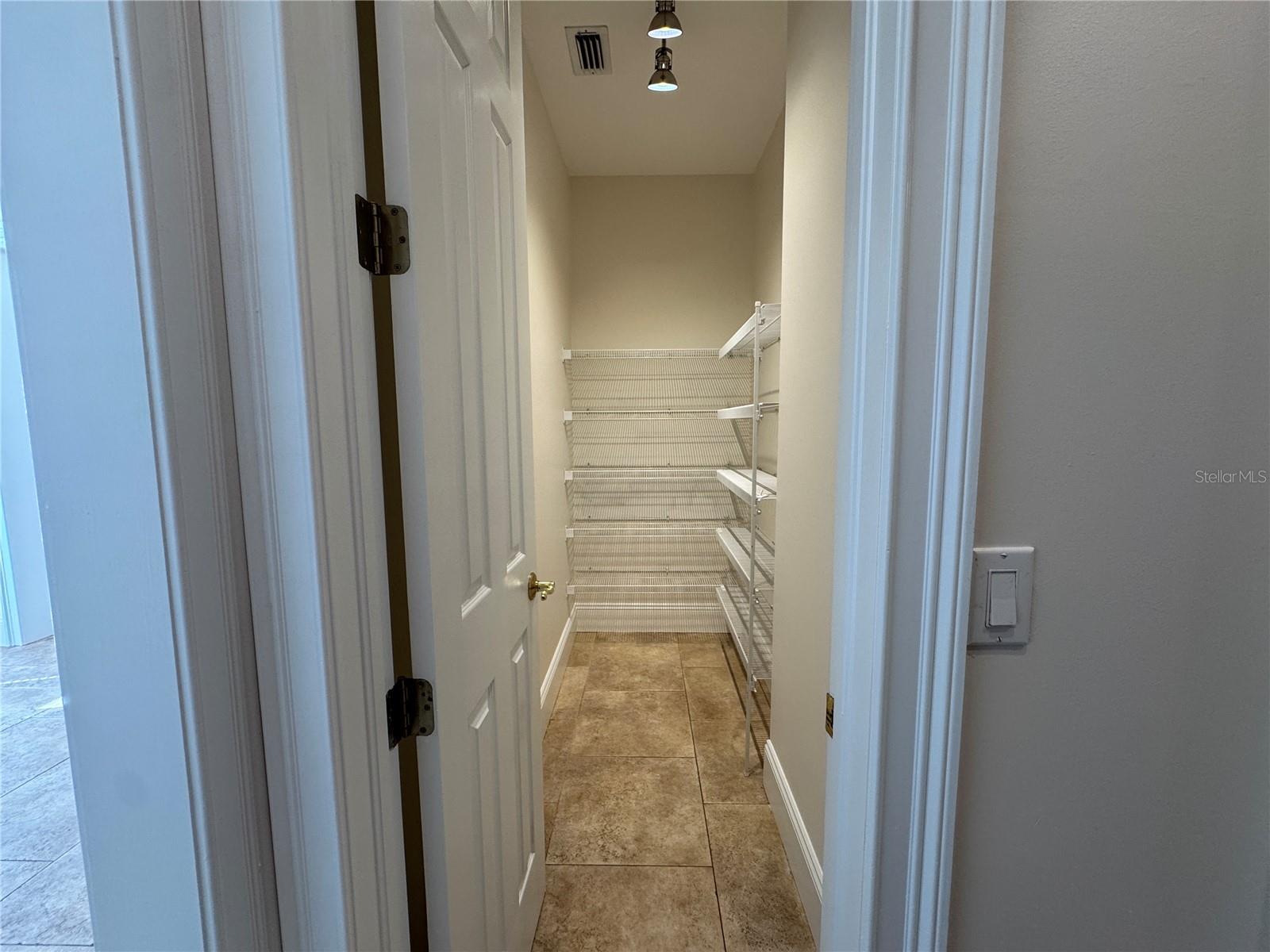 3103 W WAVERLY AVE — photo 20