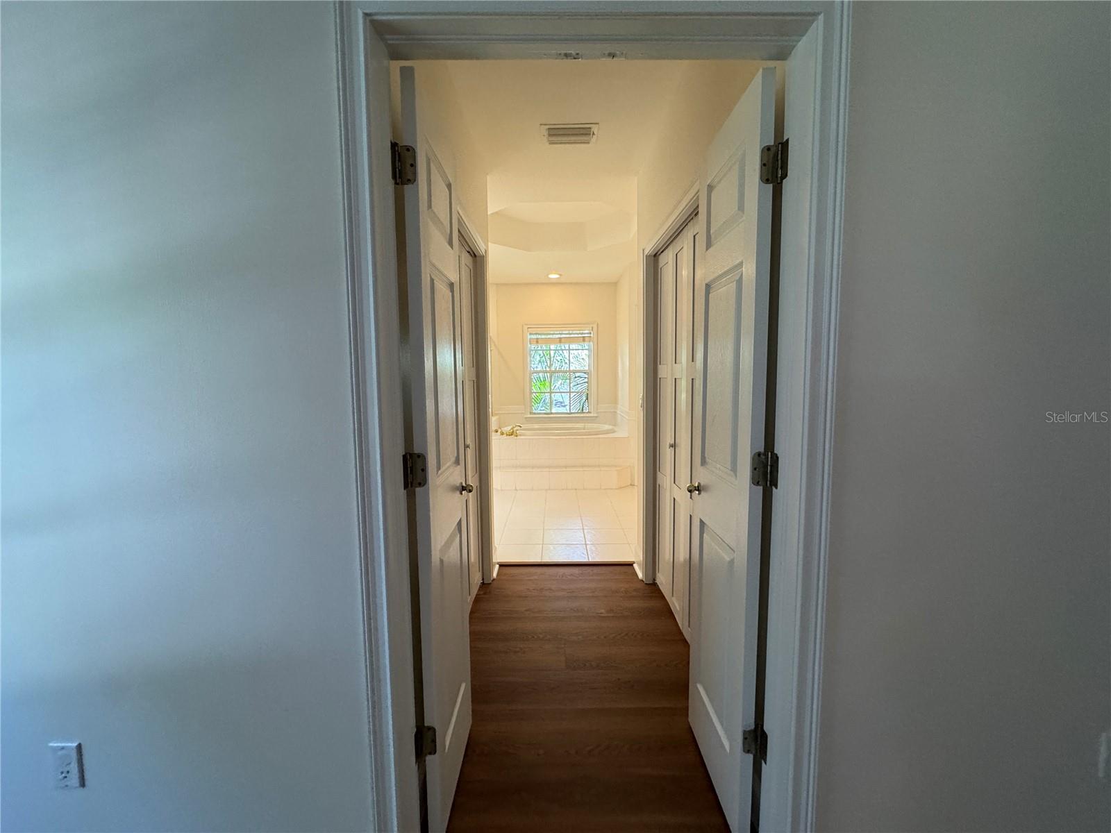 3103 W WAVERLY AVE — photo 45
