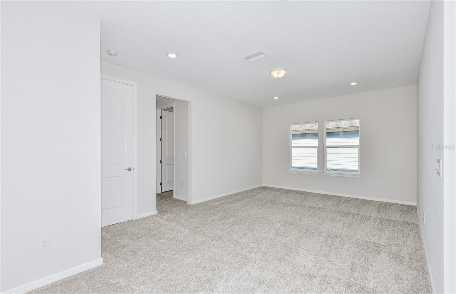 36737 KISTNA DR — photo 9