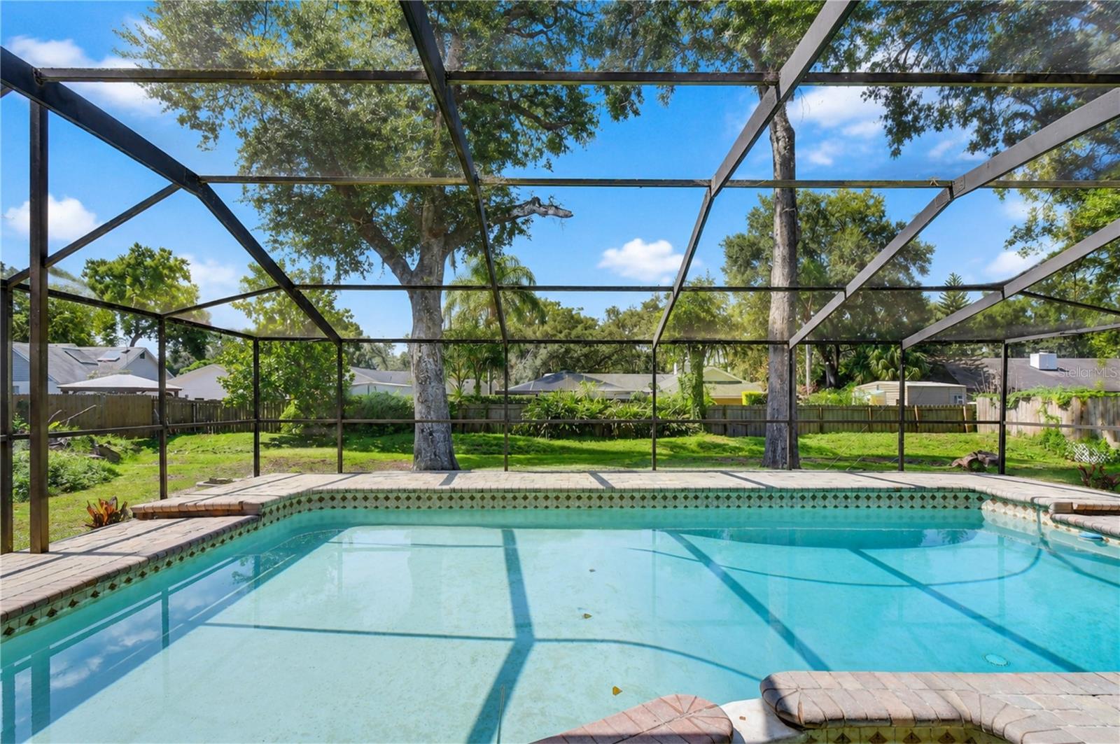 1101 OAKRIDGE MANOR DR — photo 30