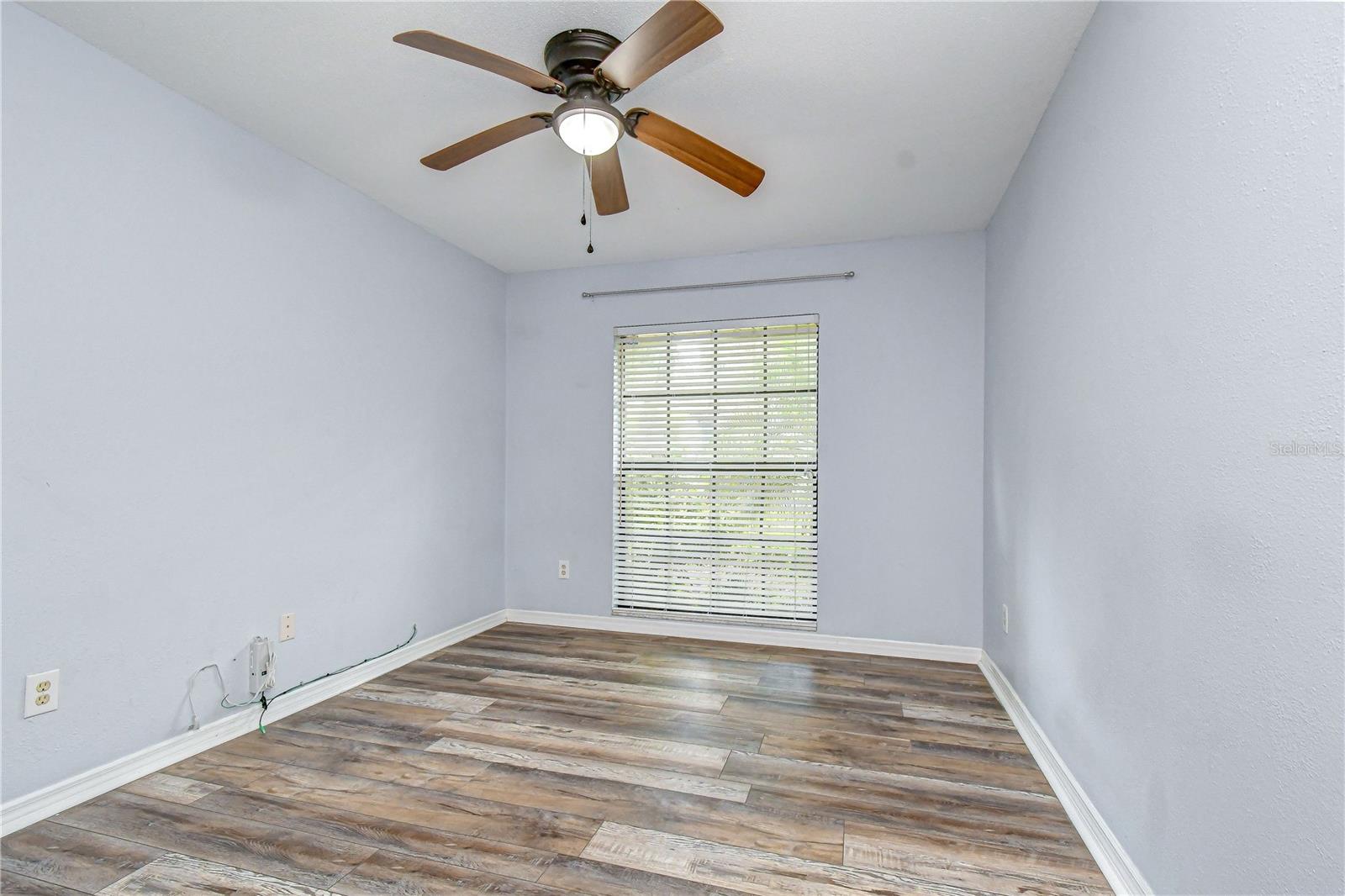 1101 OAKRIDGE MANOR DR — photo 23