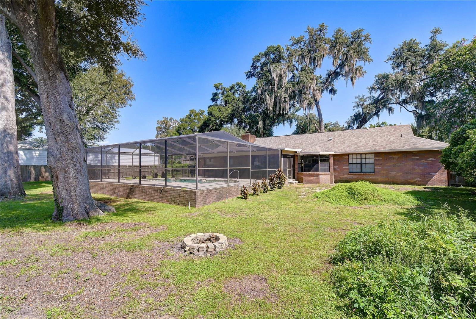 1101 OAKRIDGE MANOR DR — photo 3