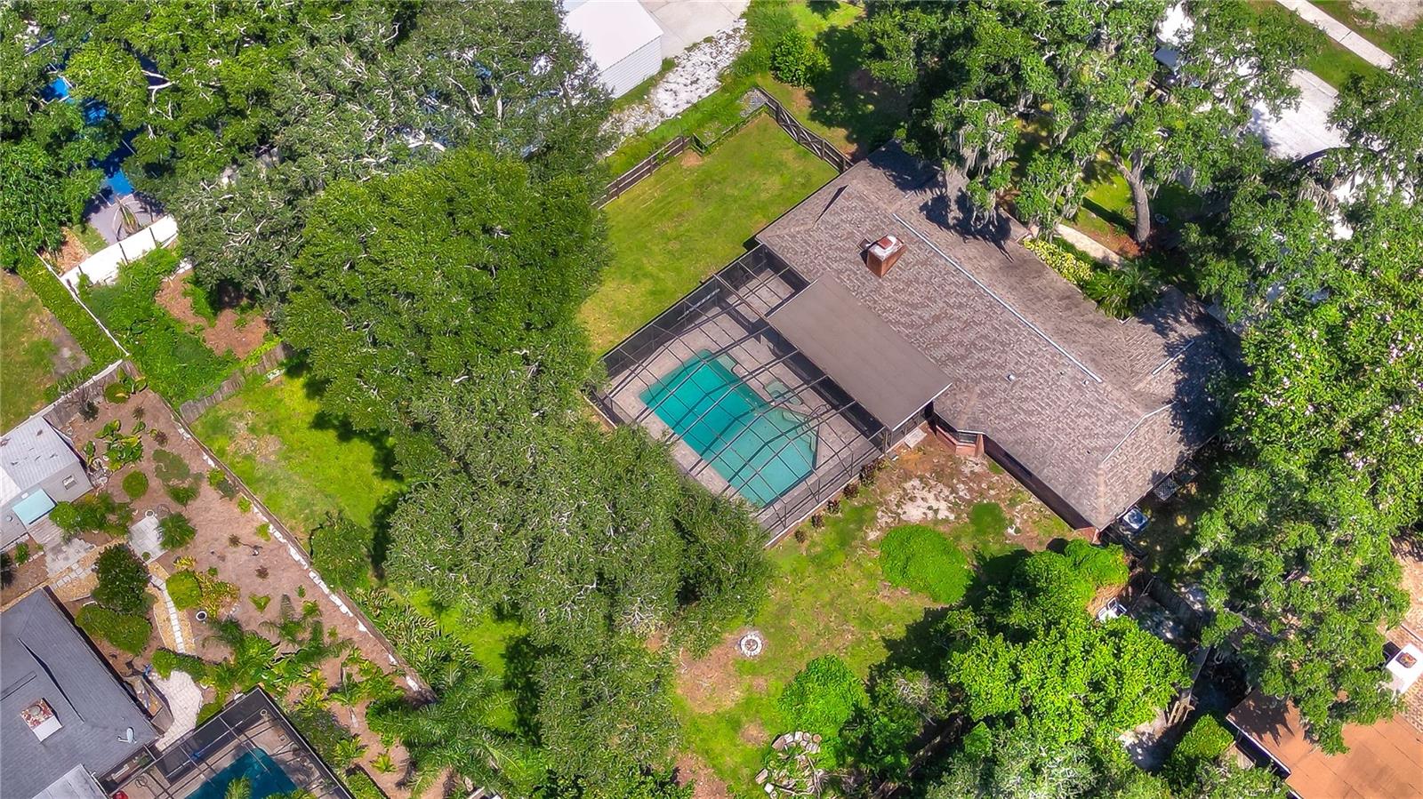 1101 OAKRIDGE MANOR DR — photo 35